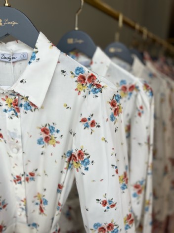 Çiçek desen elbise