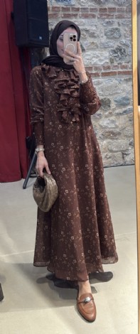 Fırfır detay elbise